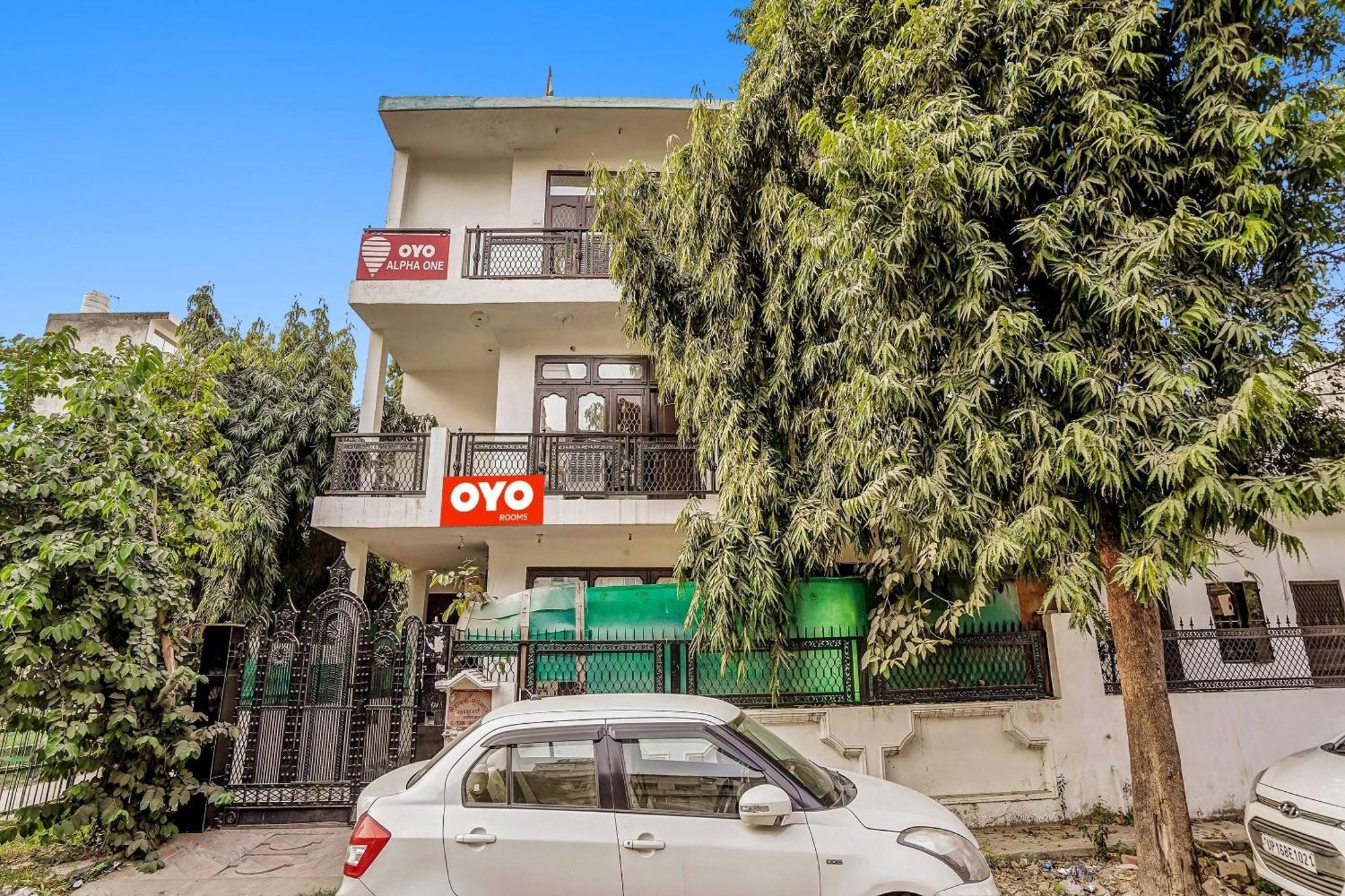 Oyo Flagship 70209 Alpha One Hotel Greater Noida Ngoại thất bức ảnh
